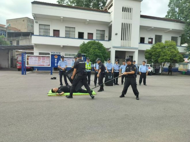 【全警实战大练兵第206期·武穴篇】武穴市公安局多措并举助推教育训练工作提档升级(图3)