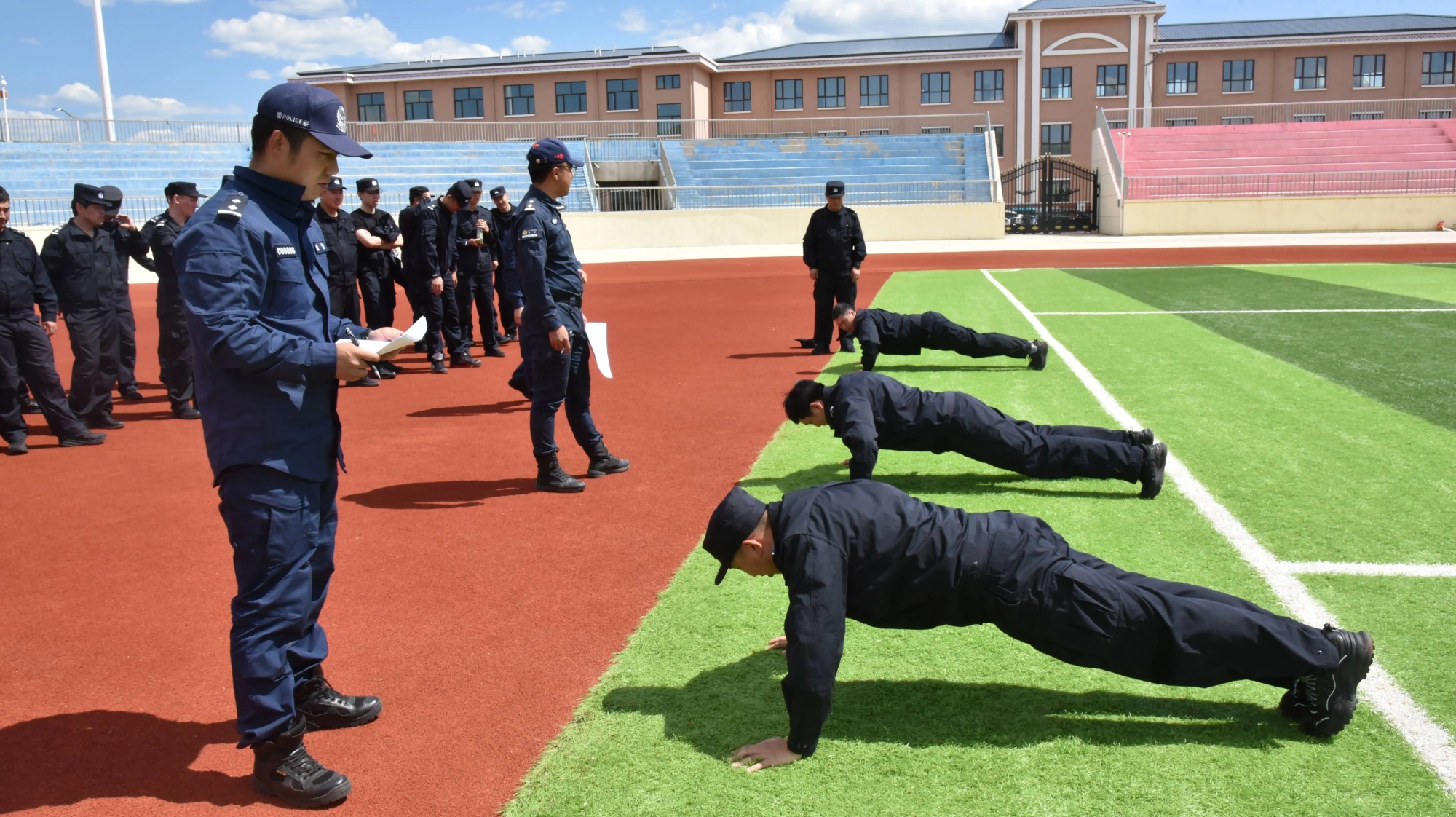 鄂伦春自治旗公安局“夏季教育训练综合培训班”圆满结业(图3)