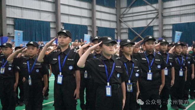 “警”彩暑假一路向阳丨钦州市少年警校2024年成长夏令营第二期完美结营(图4)