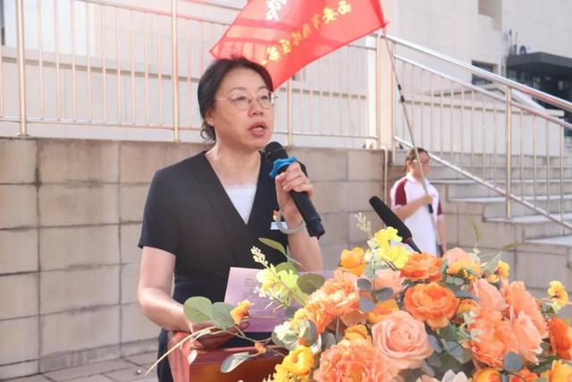 西安市雁塔区第二中学举行高2024级新生国防教育开营仪式(图2)