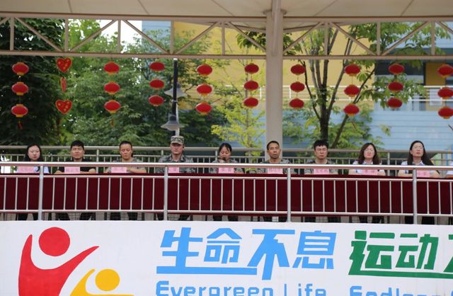 激扬青春志强国勇担当——延安市新区江苏中学2024级国防教育暨入学教育实践活动(图3)