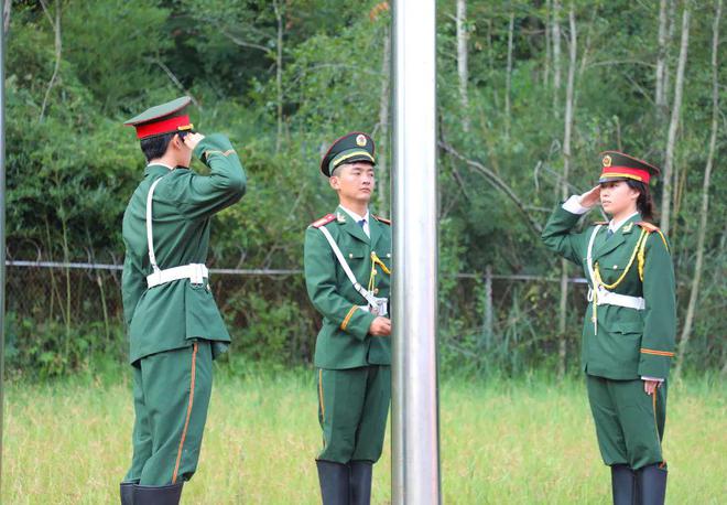 成为巴职最亮的那一道光！我校举行2024级新生开国防教育动员大会(图2)