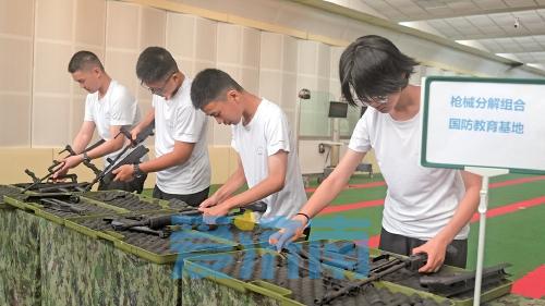 2024年济南市中小学师生军事体验活动让国防教育走新又走心