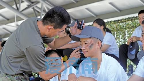 2024年济南市中小学师生军事体验活动让国防教育走新又走心(图6)