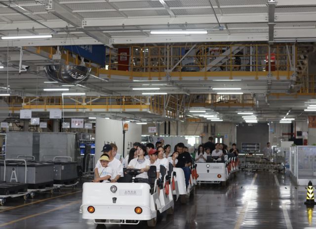 助力孩子逐梦星辰2024上汽大众希望小学夏令营上海开营(图4)