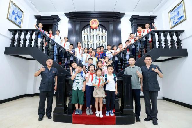 “以法护航沐光而行”——2024年颛桥镇青少年法治夏令营来啦(图2)