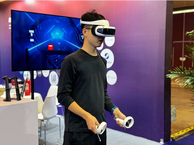 大朋VR亮相2024国际虚拟现实创新大会教育、培训方案受青睐(图3)