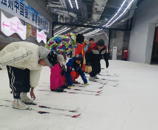 2024年吉林市青少年越野滑雪训练营开营(图2)