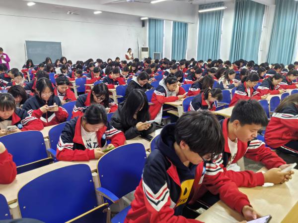 聚力1+X证书守护金色夕阳——滕州市中等职业教育中心学校举行2024年1+X失智老年人照护职业技能等级证书考试（中级）(图2)