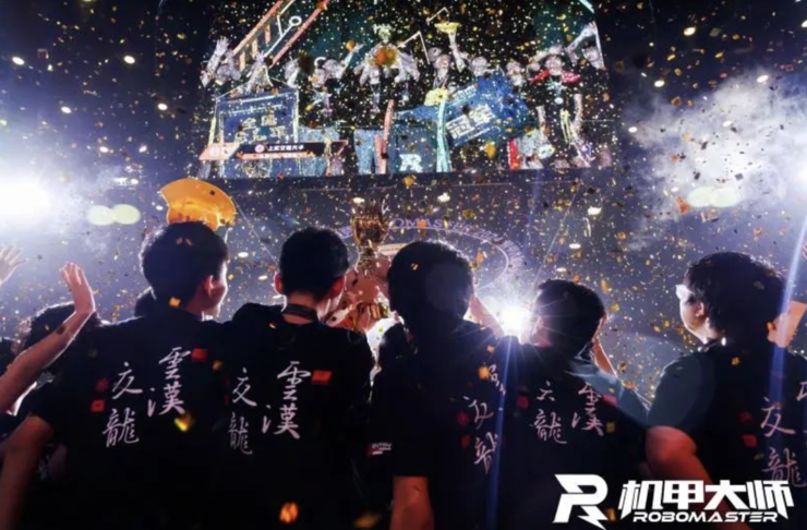 战队的夏天(图2)