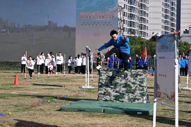 知识竞赛+运动比拼！2024年大中小学国防教育知识竞赛总决赛决出各奖项(图2)
