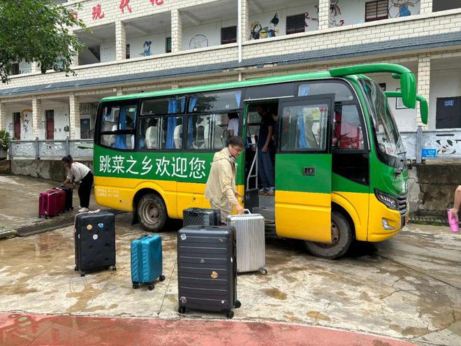 海学堂X真爱梦想志愿者故事：一种改变两种成长(图2)