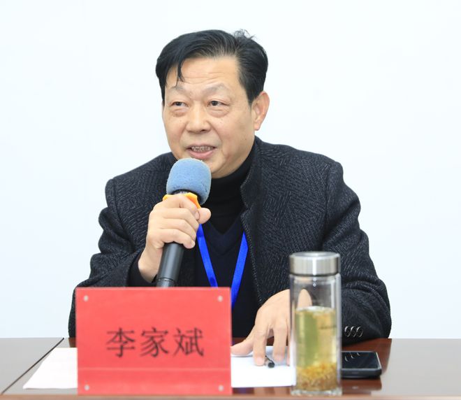 固始县世纪中专南校区举行2024年教师表彰会(图2)