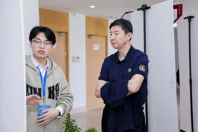 面向本科生培养“跨界”创新人才上海交大“未来学者”展风采(图6)