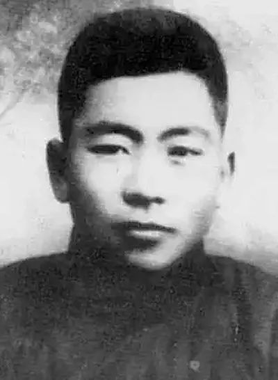 我呼和浩特新城区一个被历史吻过额头的六边形战士(图3)