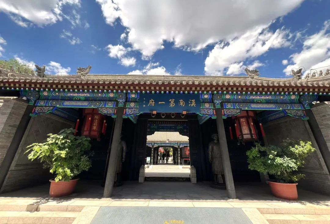 我呼和浩特新城区一个被历史吻过额头的六边形战士(图9)