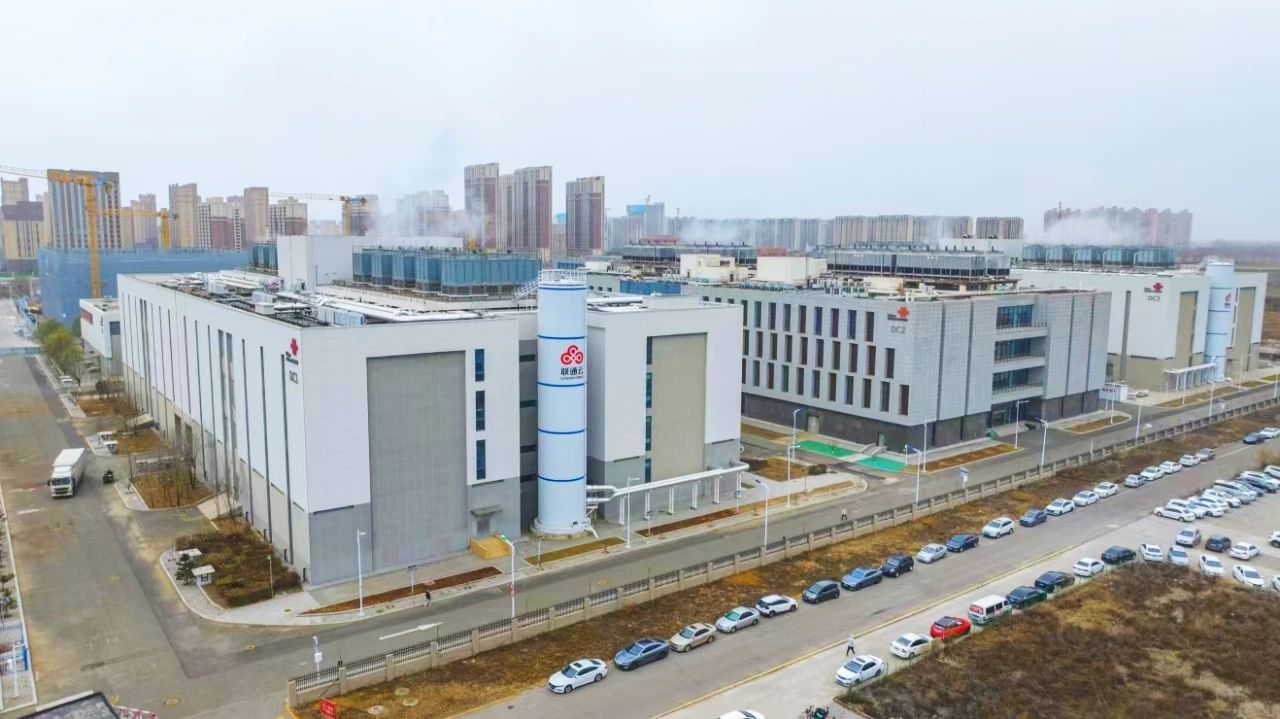 我呼和浩特新城区一个被历史吻过额头的六边形战士(图17)
