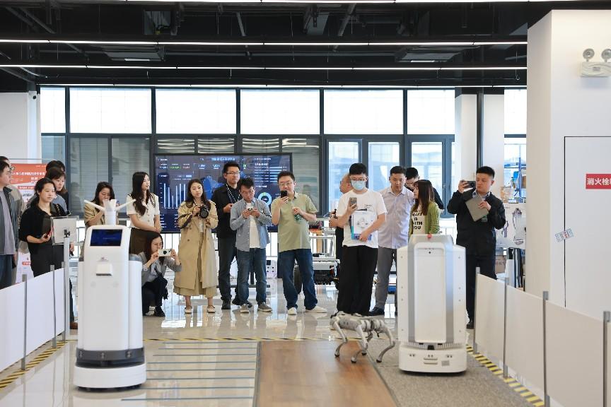 IDC发布2024Q4中国SDS市场报告XSKY保持228%的高增长(图7)