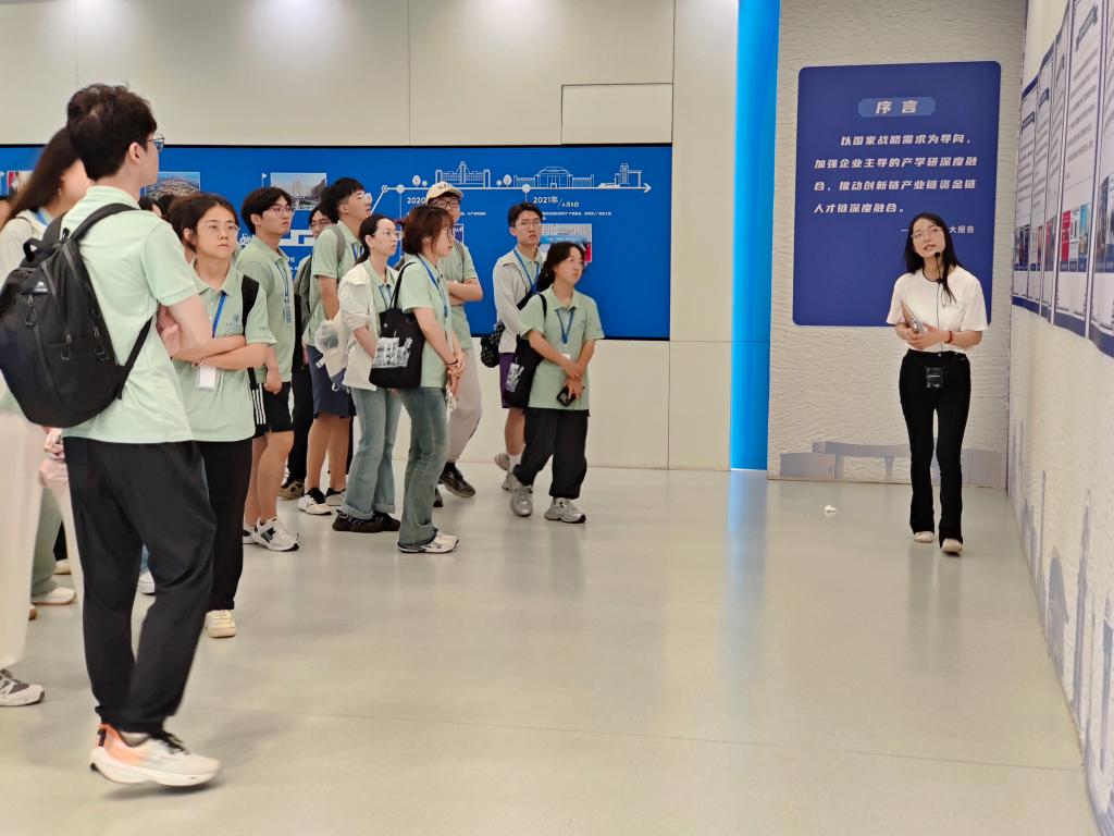 人居学院举办2024年（第八届）全国优秀大学生夏令营(图5)