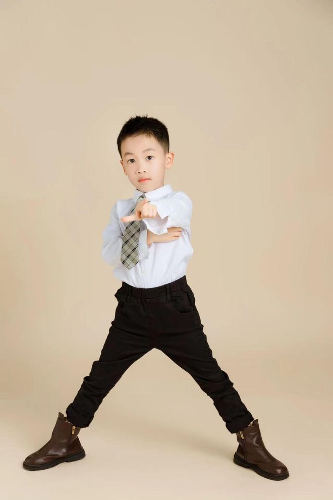 第六届中华少年说·夏令营季总展演人气学员展示(图2)