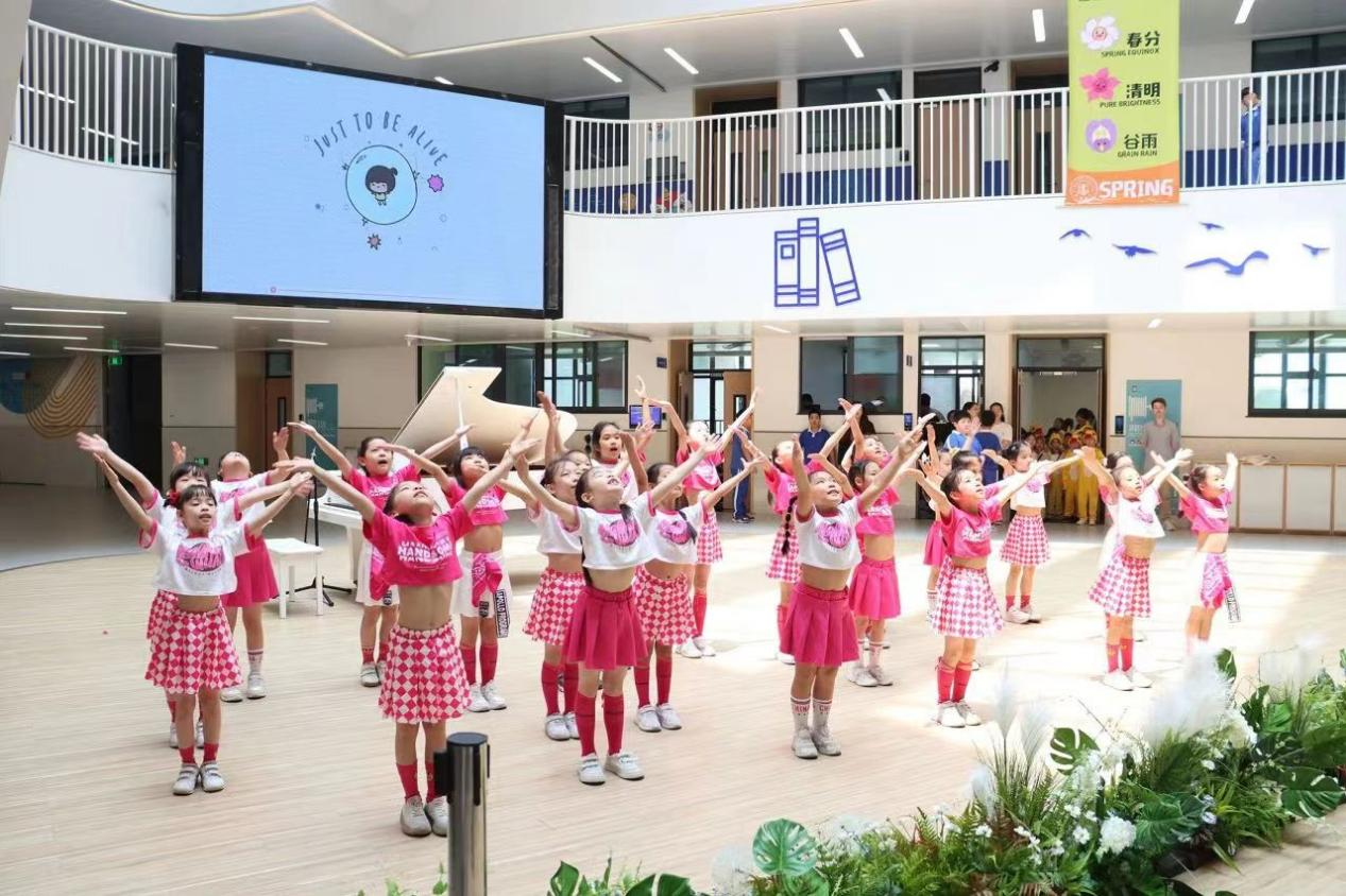 六年美育浸润童心终身艺术滋养人生——南方科技大学教育集团（南山）长源小学全面实施学校美育浸润行动的育人实践探索(图3)