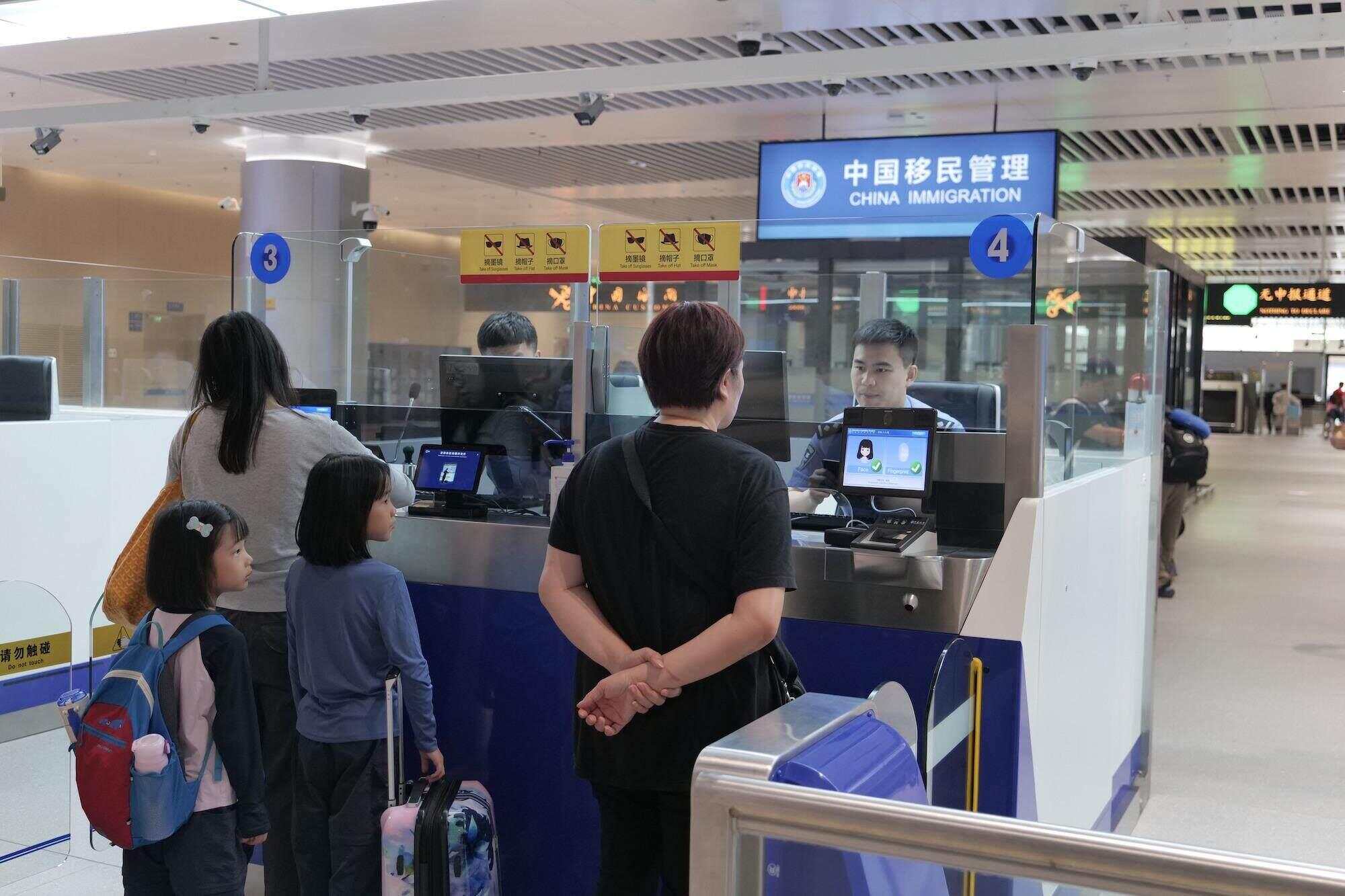 暑运开启广东这个口岸出入境旅客预计超10万人次(图2)