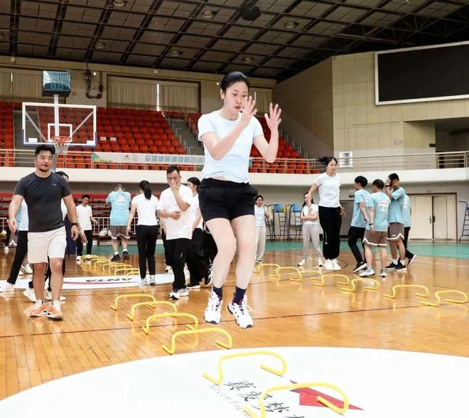 安踏集团助力体育教师成长：以专业培训赋能校园体育新未来(图3)