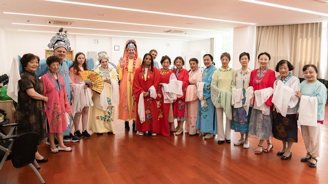 文化交融、多元体验2024上海国际友好城市青少年夏令营首周精彩来袭→(图4)