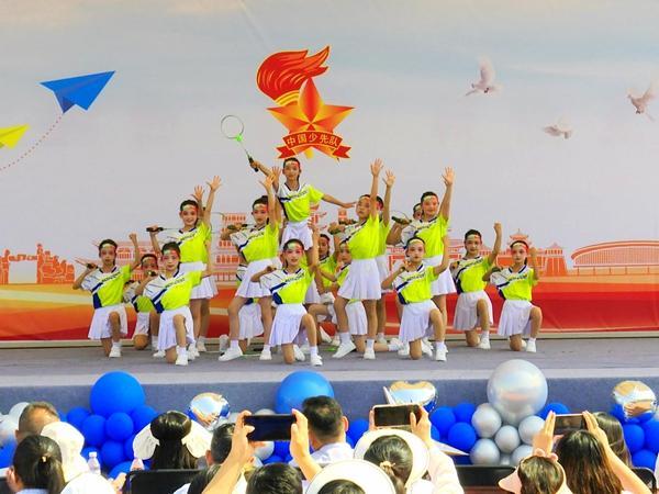汉滨区劳动小学：播撒艺术之籽静待花蕾绽放(图2)