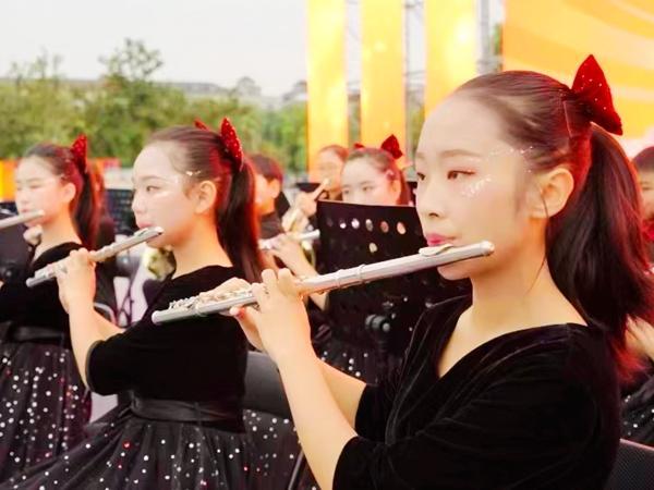 汉滨区劳动小学：播撒艺术之籽静待花蕾绽放(图3)