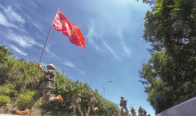 军营观察丨一支功勋连队的“荣誉之战”