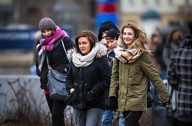 波兰宣布：将启动史上最大国防训练应对俄威胁中小学生都能参与(图4)