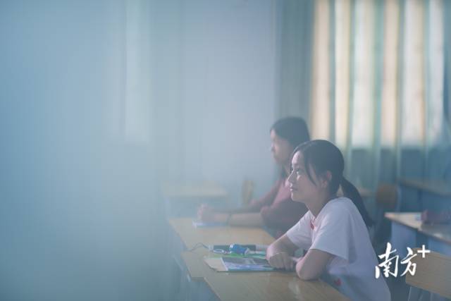 成为一束光全盲女孩的“铁人”之路(图2)