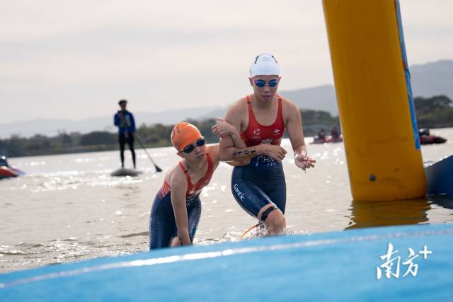 成为一束光全盲女孩的“铁人”之路(图10)