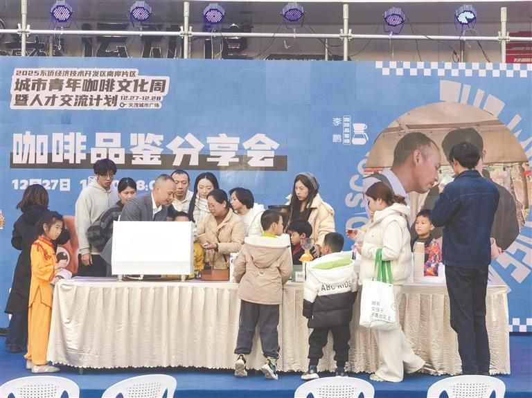 宁德东侨：方寸社区藏暖意精细治理惠民生(图2)